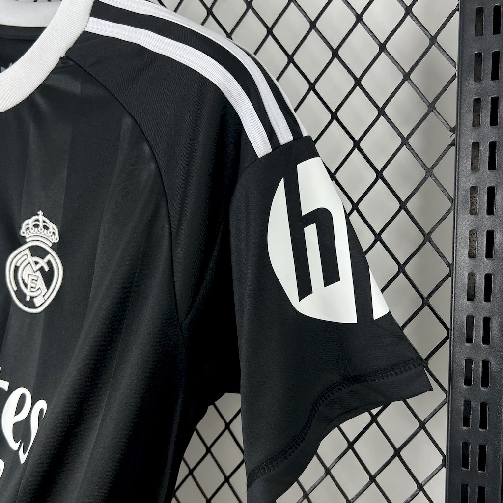 Real Madrid 2025/26 Training Jersey - Black