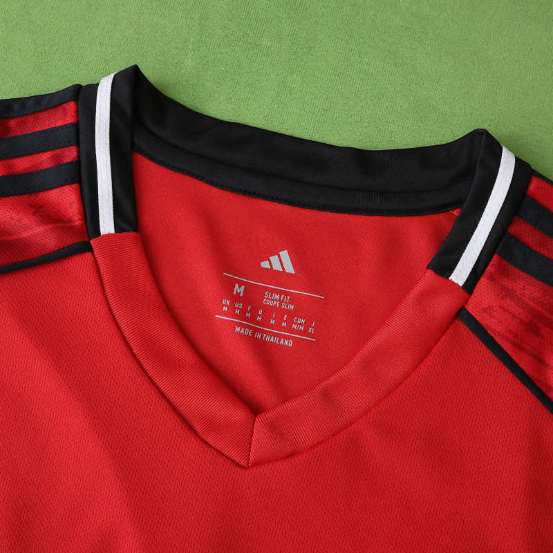 Manchester United Home Jersey 2025/26 - Long Sleeve