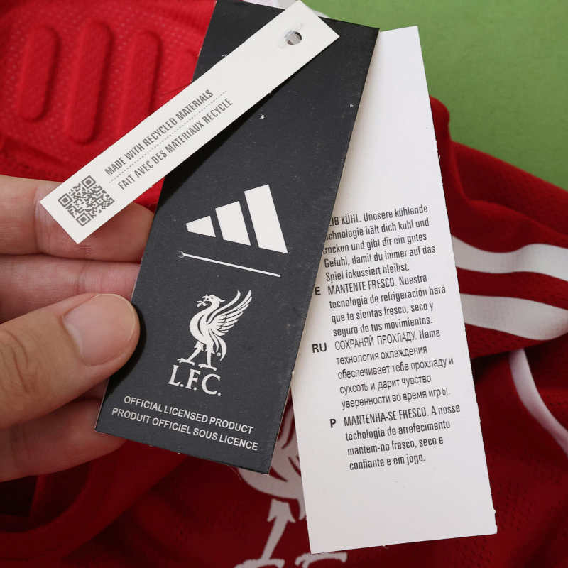 Liverpool Home Player Jersey 2025/26 - Long Sleeve