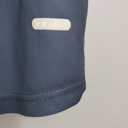 Paris Saint-Germain (PSG) 01/02 Third Jersey - Retro Version