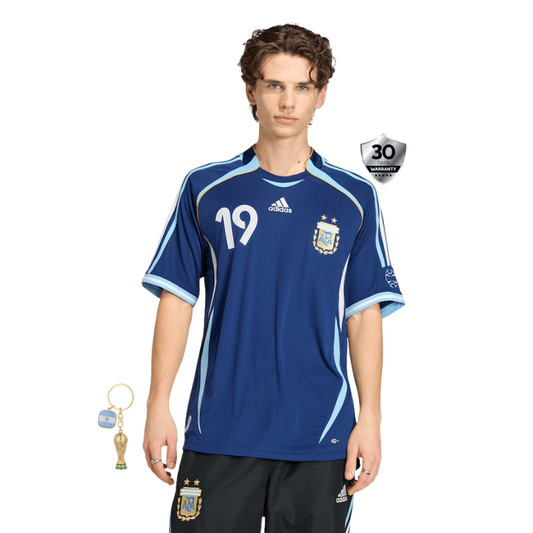 Argentina Retro 2006 Away Jersey - Messi #19